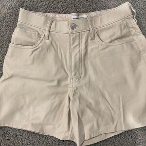 Abercrombie & Fitch Women's Cream Faux Leather Shorts Size 27/4